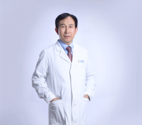 孩子看眼病不用北上廣，國(guó)內(nèi)知名專家來疆坐診啦!
